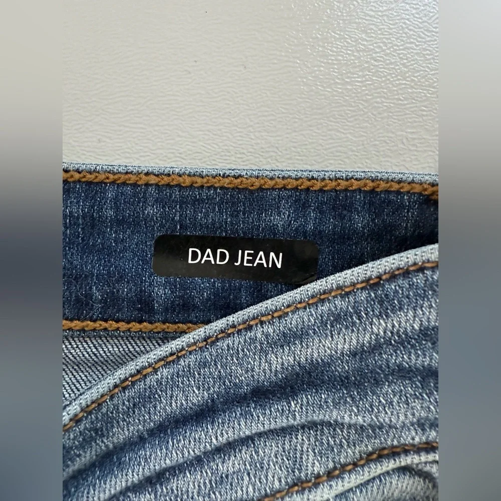 Judy Blue “Dad” High Rise Cell Phone Pocket Jeans With Distressed Spots Size 3 - Picture 14 of 16